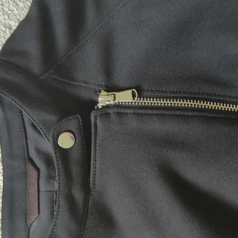 Ladies Jacket - Picture 2 of 4